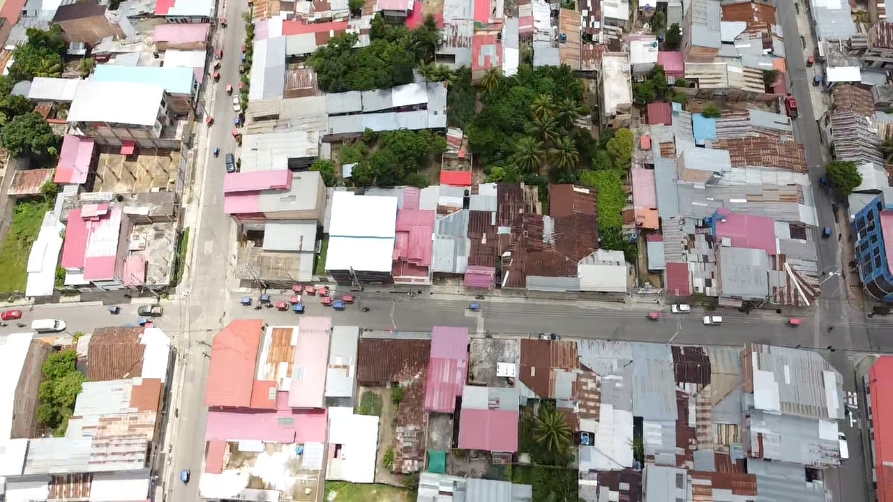 Casa en venta de  450 m2 en centro de Tarapoto