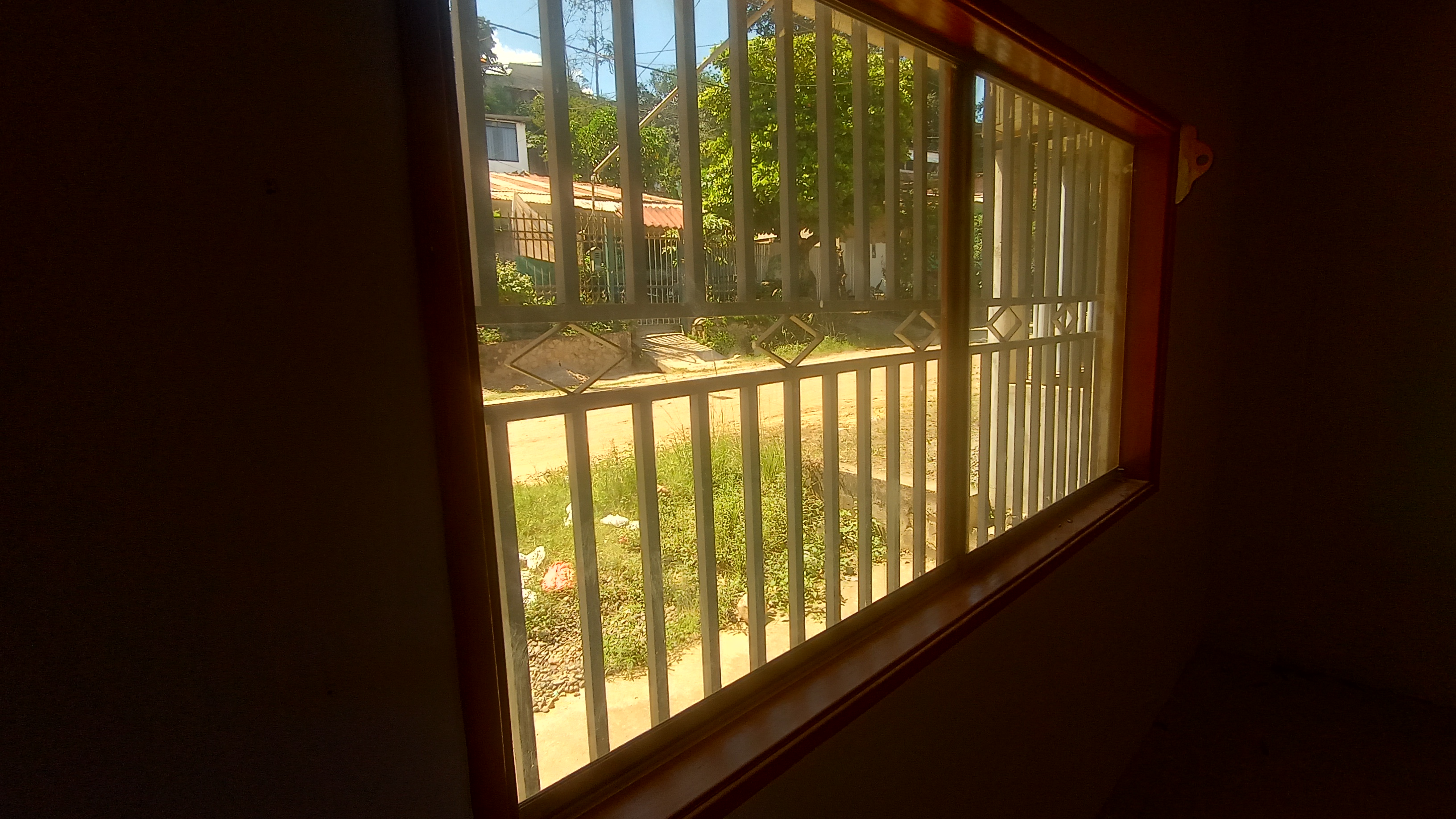 ¡Oportunidad Única! Casa Moderna en Venta en La Banda de Shilcayo – ¡No dejes que te lo cuenten!