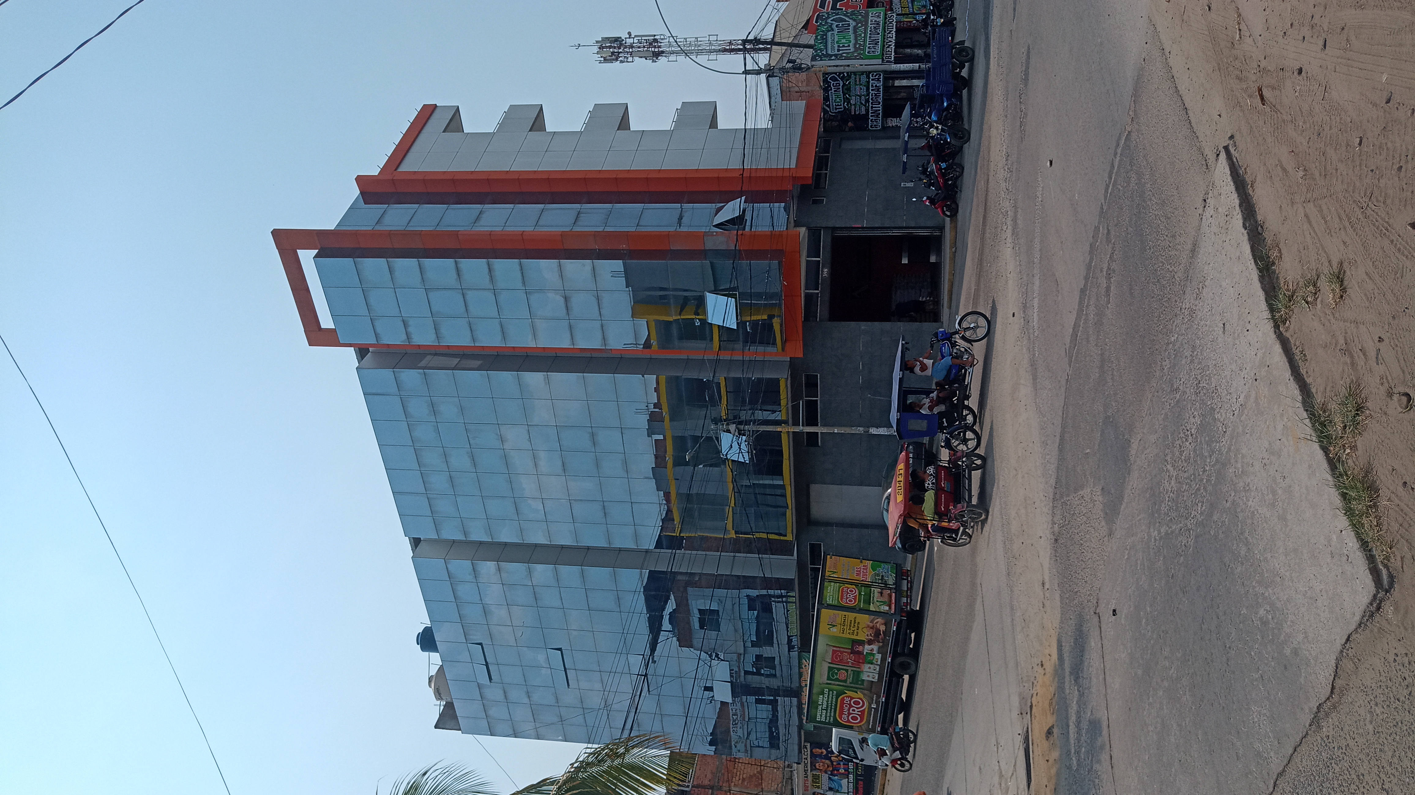 Hotel Rio Dulce en venta en zona comercial y financiera de Tarapoto